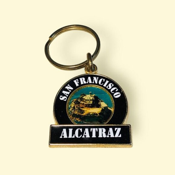 San Francisco Alcatraz Keychain Keyring Vacation Travel - Picture 1 of 2